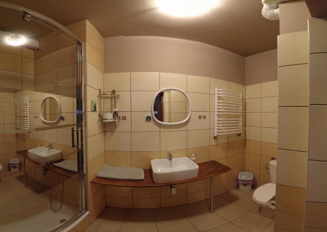 Pokoje Goscinne Pod Cuprona Szczawnica Esterno foto
